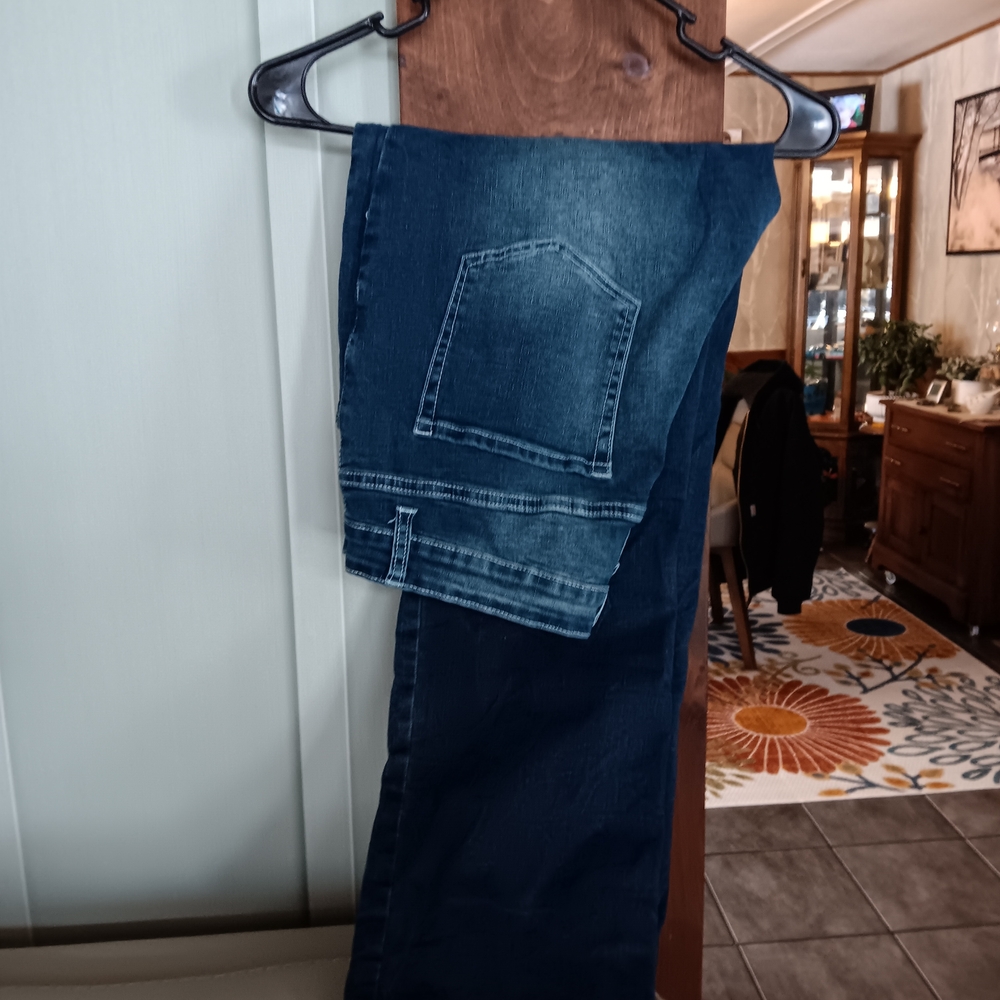 Women's Dark Blue Straight Jeans